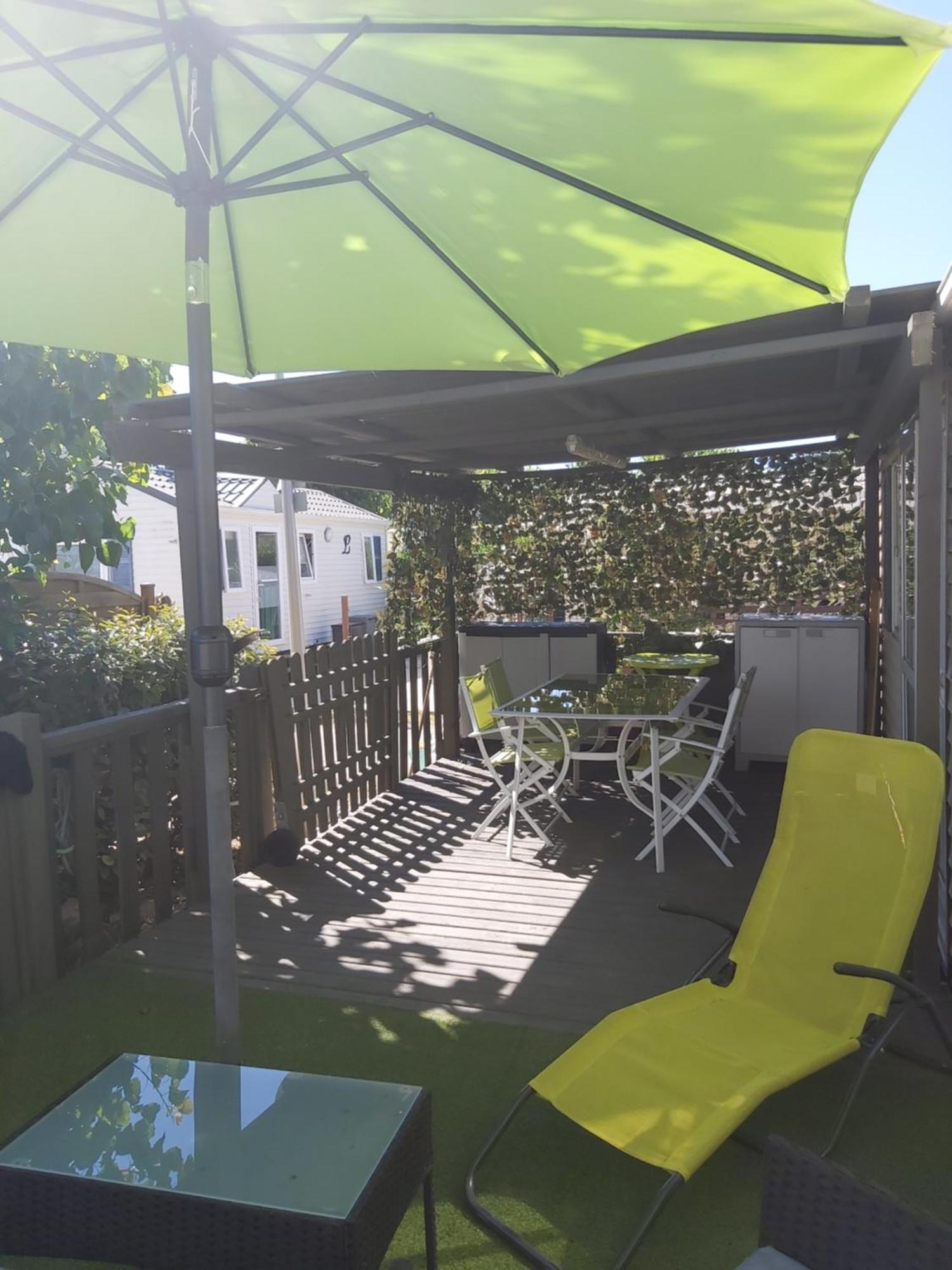 Vacances Familiales Dans Camping Avec Piscine Фрежюс Экстерьер фото