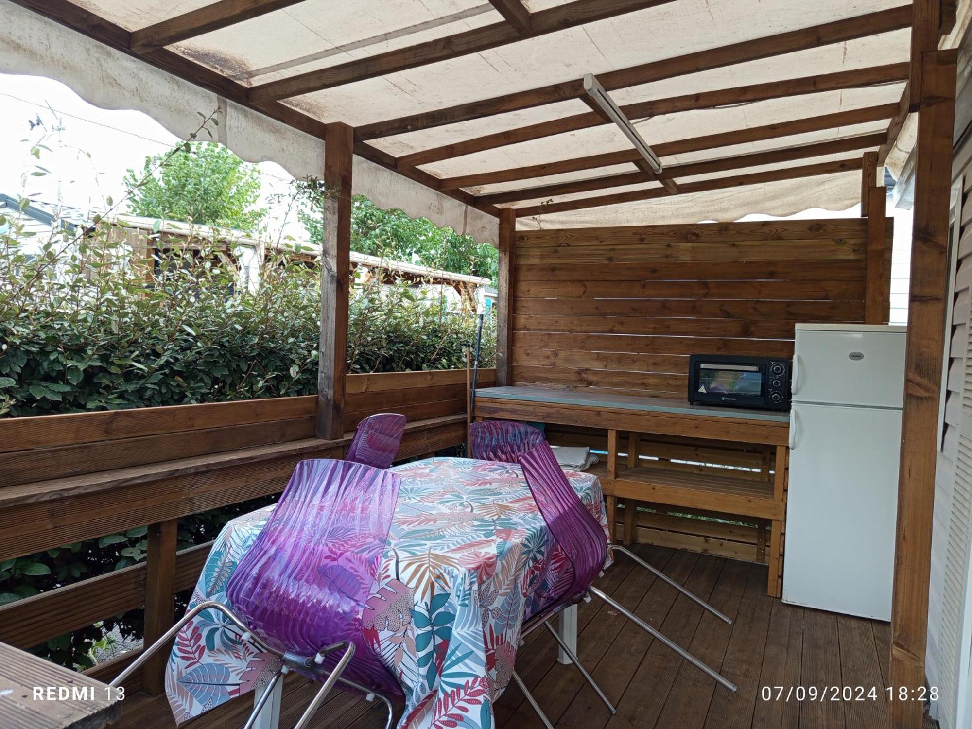 Vacances Familiales Dans Camping Avec Piscine Фрежюс Экстерьер фото